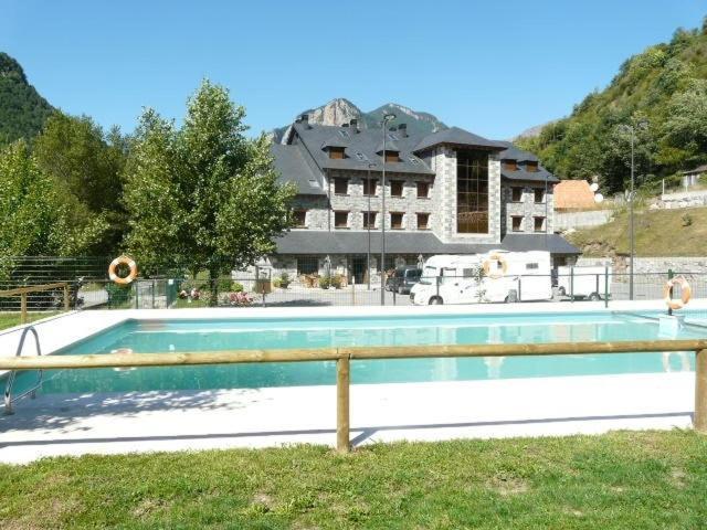 Complejo Turistico Bielsa Hotel Y Camping 外观 照片